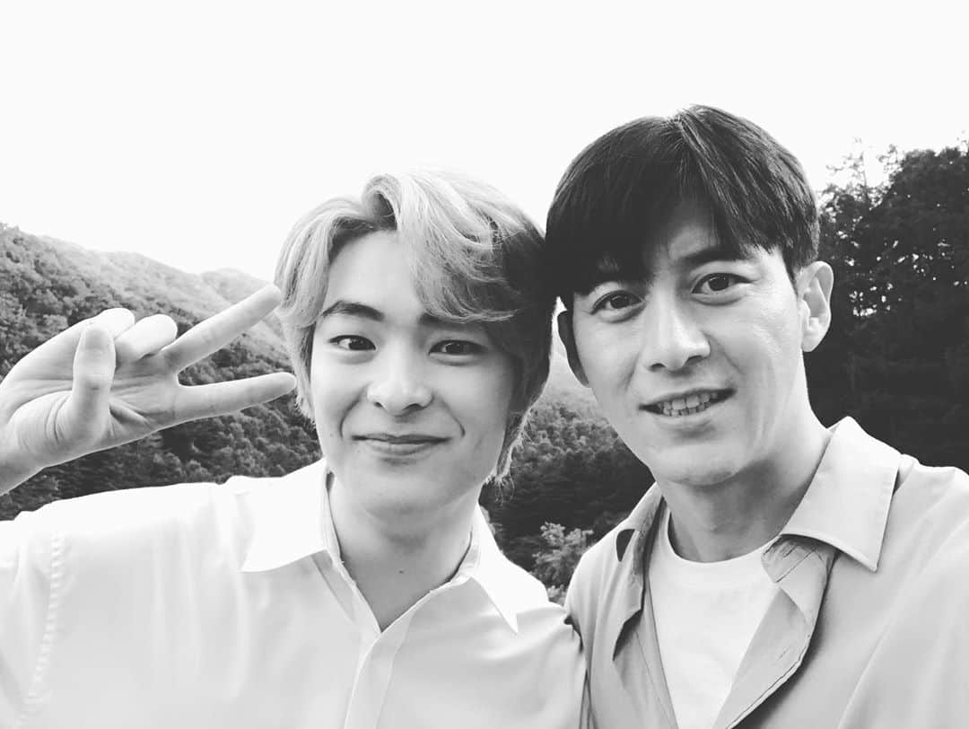 コ・スさんのインスタグラム写真 - (コ・スInstagram)「무슨말을 어떻게... 정말 고맙고..고마워요. 이제 남은건 하나..행복했습니다. #미씽그들이있었다 #고수#gosoo#ocn」10月10日 23時45分 - gosoo_official
