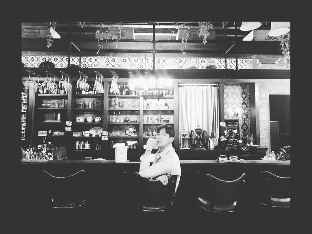 コ・スさんのインスタグラム写真 - (コ・スInstagram)「무슨말을 어떻게... 정말 고맙고..고마워요. 이제 남은건 하나..행복했습니다. #미씽그들이있었다 #고수#gosoo#ocn」10月10日 23時45分 - gosoo_official