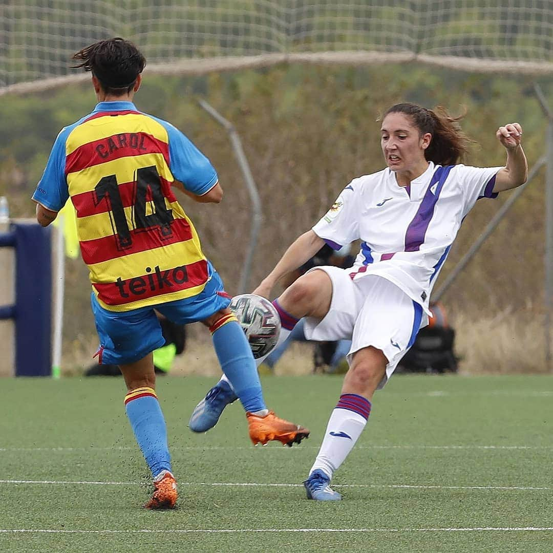 SDエイバルさんのインスタグラム写真 - (SDエイバルInstagram)「➕1⃣ Ezina eginez! 💙❤💪#Eibarfem #PrimeraIberdrola #LevanteEibar」10月10日 23時47分 - sdeibar