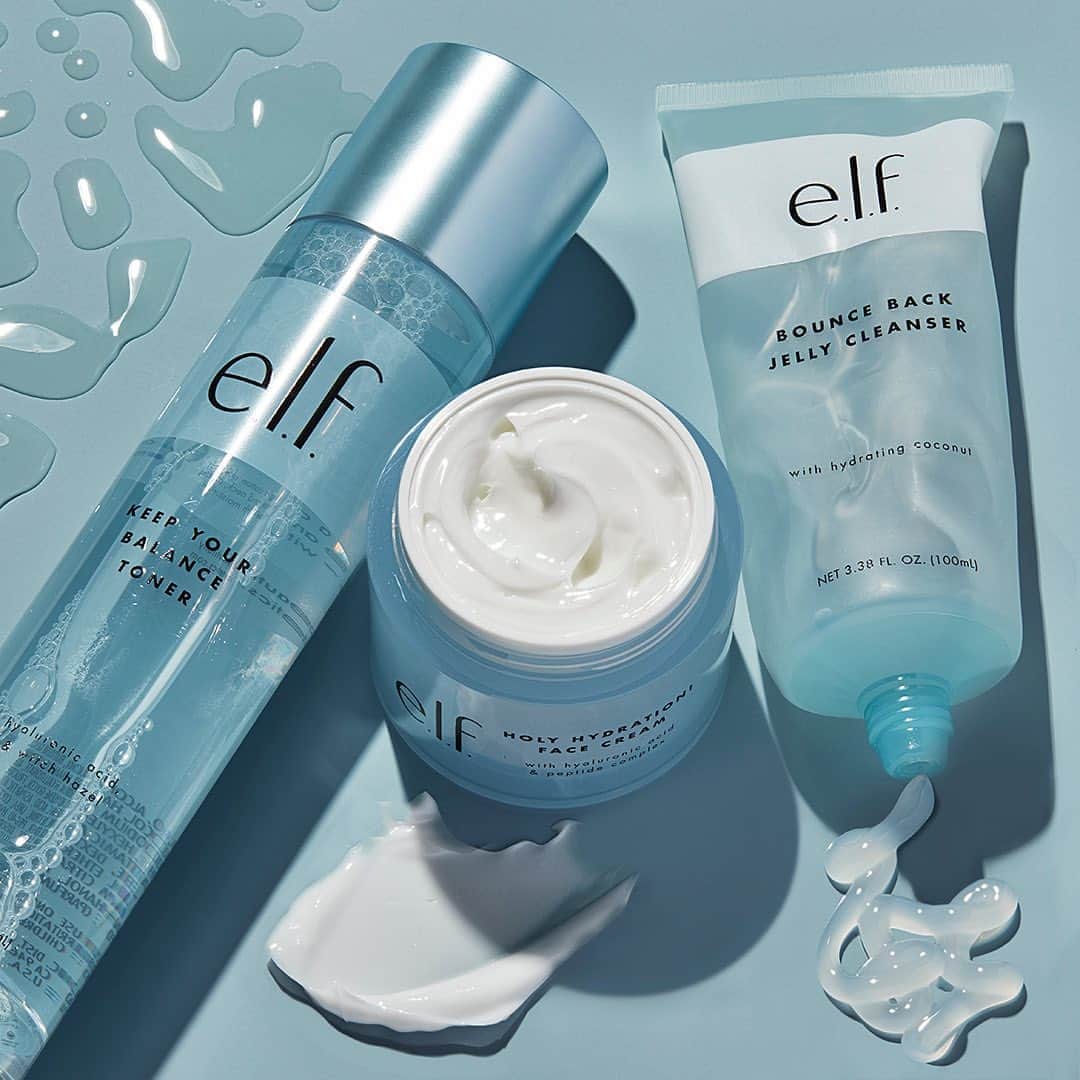 e.l.f.さんのインスタグラム写真 - (e.l.f.Instagram)「In recognition of #WorldMentalHealthDay, give yourself some TLC and take care of your mind, body and soul ❤️ We love to practice self-care with a mindful skincare regimen: ✨Set the mood - dim the lights and burn a candle ✨Separate each step of your routine with a few deep breaths ✨When applying products, pay attention to how each one feels as you massage it in ✨Taking care of your skin is an act of self-kindness  What are some ways you like to take care of your mind, body and soul? Share them with our community below👇  #eyeslipsface #elfingamazing #elfcosmetics #crueltyfree #vegan」10月11日 0時15分 - elfcosmetics
