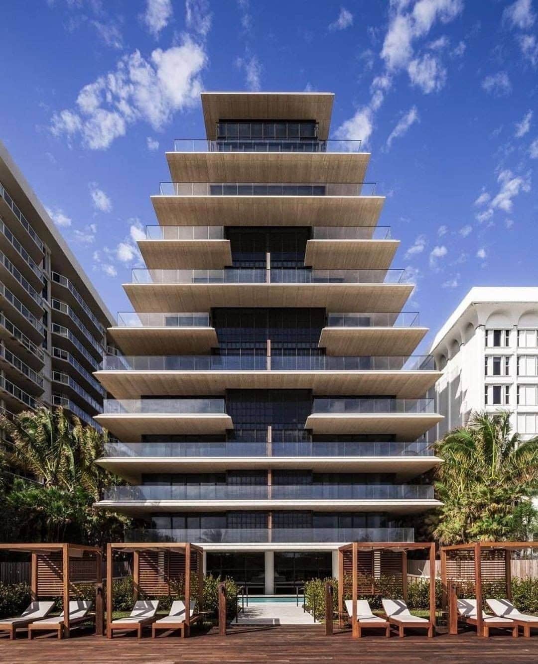 Architecture - Housesさんのインスタグラム写真 - (Architecture - HousesInstagram)「⁣ Amazing city #buildings.🏙⁣ 1,2,3,4,5 which one is your favorite?🖤⁣ Leave your comment below!⁣ _____⁣⁣⁣ 1)@vincentcallebautarchitectures, #Taiwan⁣ 2)@madarchitects, #China⁣ 3)@53w53, #Manhattan⁣ 4)antoniocitterio_patriciaviel , #Florida⁣ 5)@sparkarchitects, #Malasya⁣ #archidesignhome⁣ _____⁣ #architecture #arquitectura #citybuildings #tower #skyline #archilovers #amazingarchitecture #citytowers #modernistbuildings #modernistarchitecture #modernbuildings⁣⁣⁣」10月11日 0時50分 - _archidesignhome_