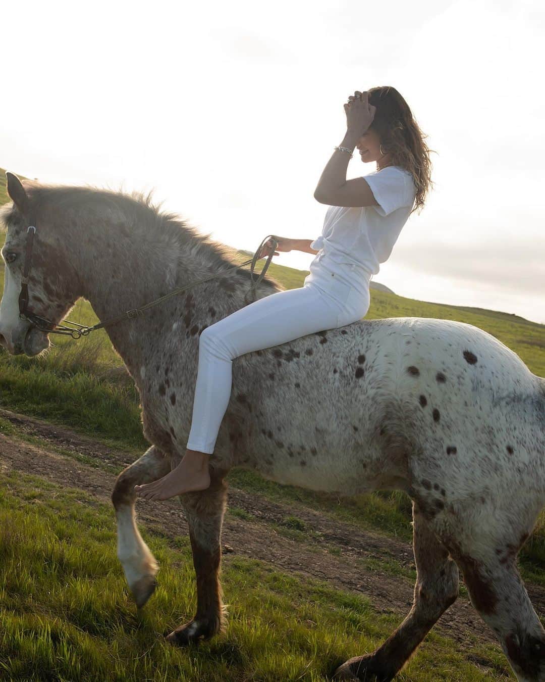 カレントエリオットのインスタグラム：「ridin’ into the weekend」
