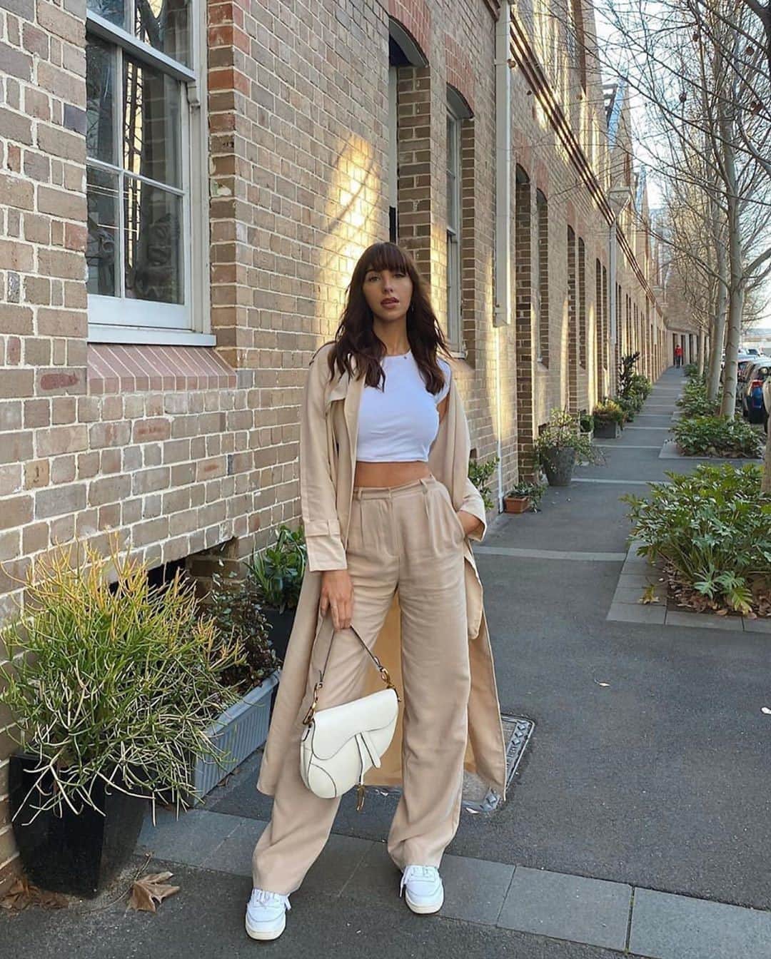 クーカイのインスタグラム：「Urban-Glam avec l’ensemble trench & pantalon Montmartre !  #pants #basic #fashion #kookai」