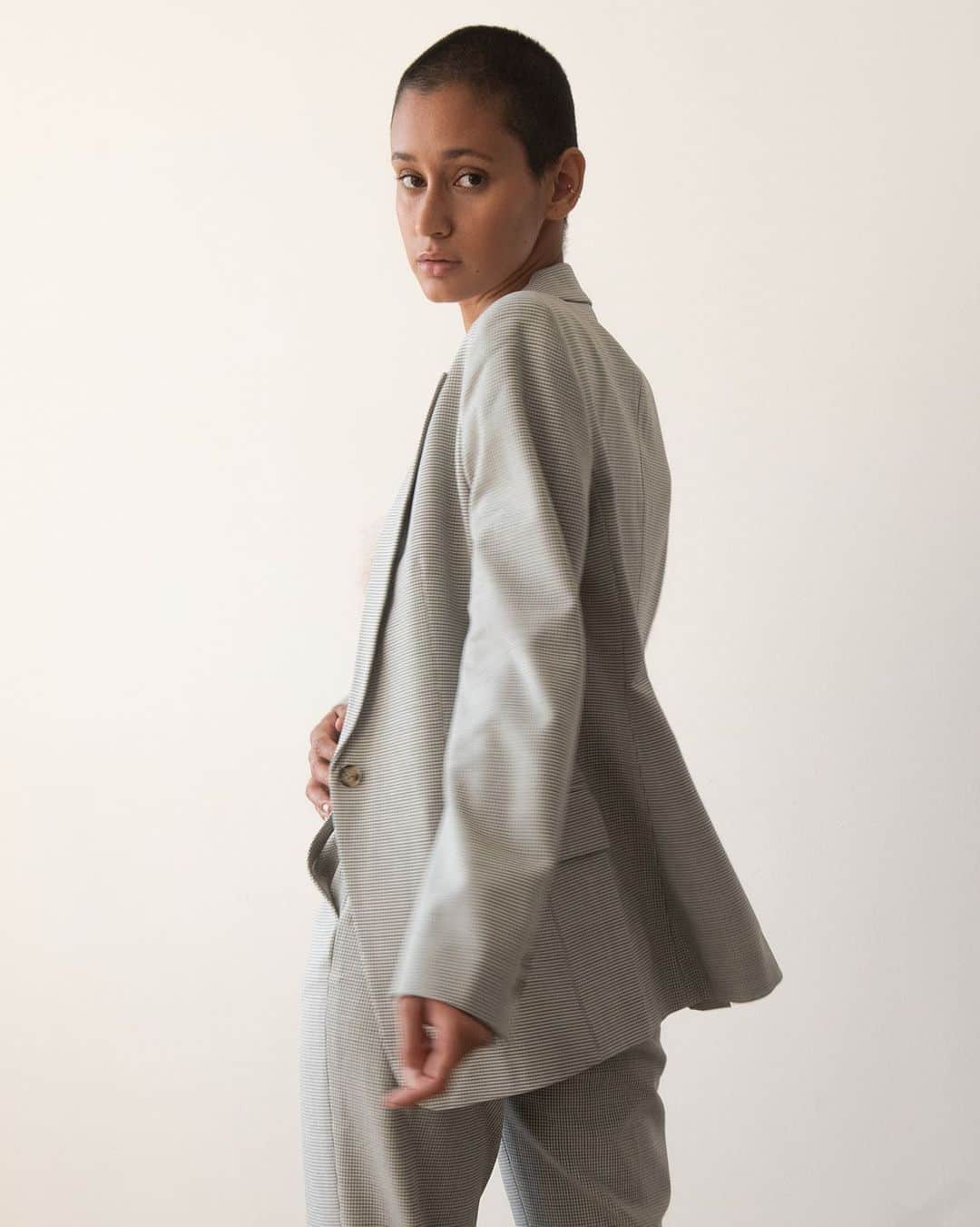 Club Monacoのインスタグラム：「A modern update of classic suiting. The Borrem Suit features a cool, refined seasonless wool-blend fabric with just a touch of stretch.  #35YearsOfClub」