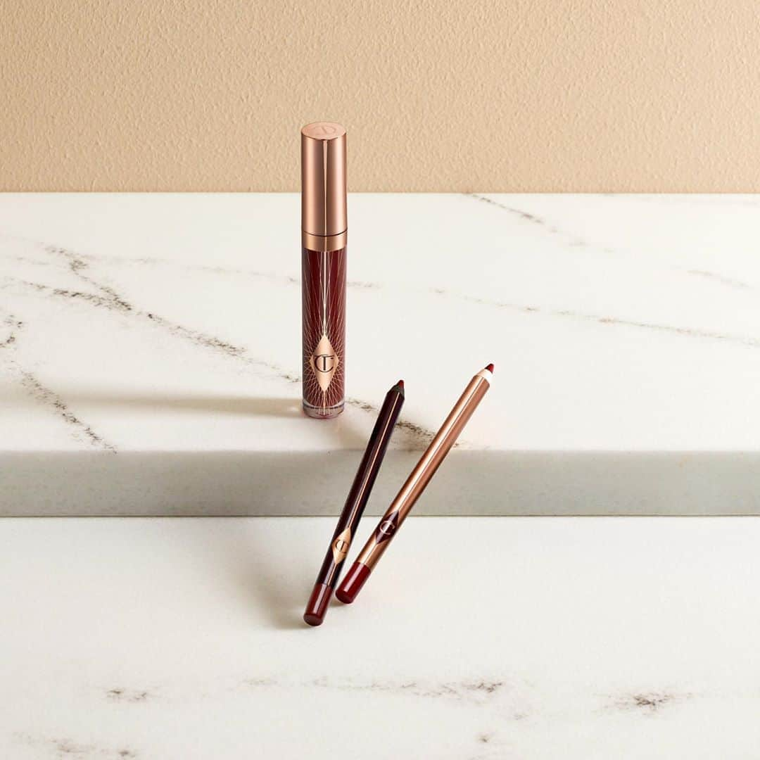 Bergdorf Goodmanさんのインスタグラム写真 - (Bergdorf GoodmanInstagram)「THE PERFECT POUT 👄 @ctilburymakeup’s latest Walk of No Shame collection features shimmering rose gold to blushed berry tones. From eyeliner and eyeshadow to lipstick and gloss, these products were designed to be natural-looking and complexion-enhancing. Available now in store on the Beauty Level and online at BG.com. #BGBeauty」10月11日 10時37分 - bergdorfs