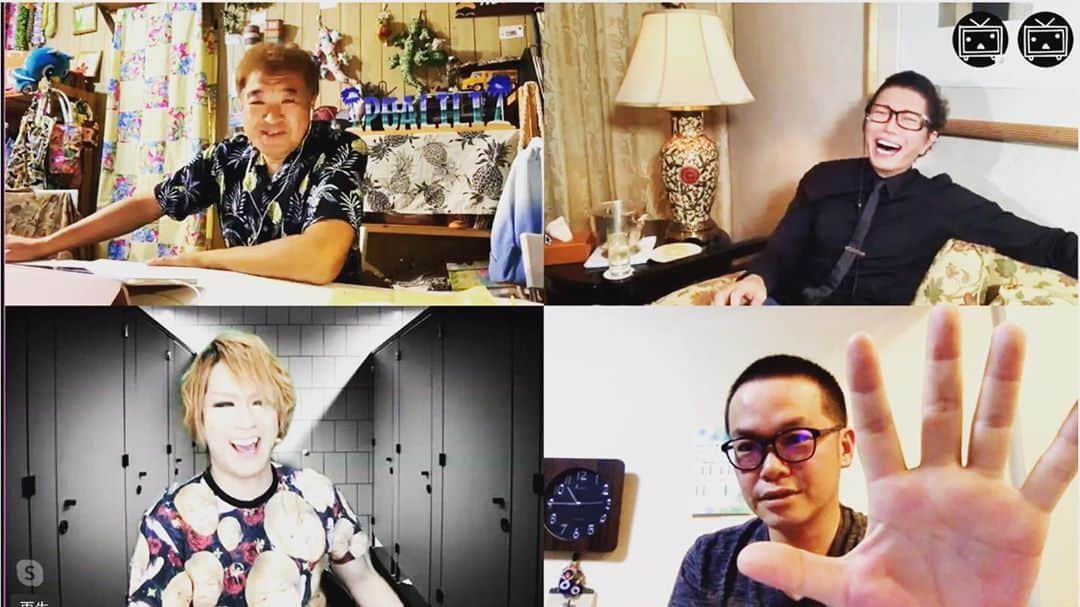 のインスタグラム：「金曜日は #GACKT さんの番組  いつも(土)の深夜予定の #ニコ生 #GACKTと一緒に家呑み！  MCを担当させて頂きました。  久々の #VAL は面白かったなぁ。  アニキの #NAZ も本当に、 家族想いで涙もろい、イイあんちゃんだった。  内容も濃く、 この歳にならないと こんなお話はできないかなぁ、と感じる  皆んなで一緒に 歳を積み重ねてきたんだなぁ、と思える  噛み締められる生配信でした。 (どんな配信なんだ)  カタチはリモートですが、 慣れてくれば一緒に呑んでる感覚で、 悪酔いするコトなく楽しめますね。 (あの方は大体後半になると呂律が回りませんが)  また、どんな方と 色んなお話できるか楽しみです。  まだご覧になってない方々。 是非一度、覗きに来て下さいね。  なかなかオモロい生配信です。」