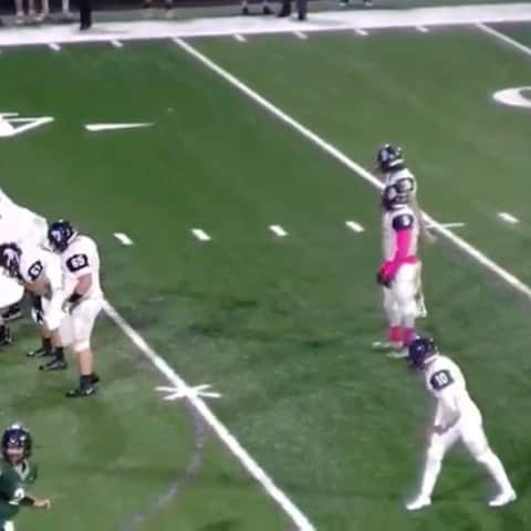 アレン・ジョーンズのインスタグラム：「@ajaayyss #22 with the interception last night.」