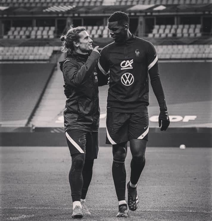 アントワーヌ・グリーズマンさんのインスタグラム写真 - (アントワーヌ・グリーズマンInstagram)「Piochi 😍」10月11日 3時16分 - antogriezmann