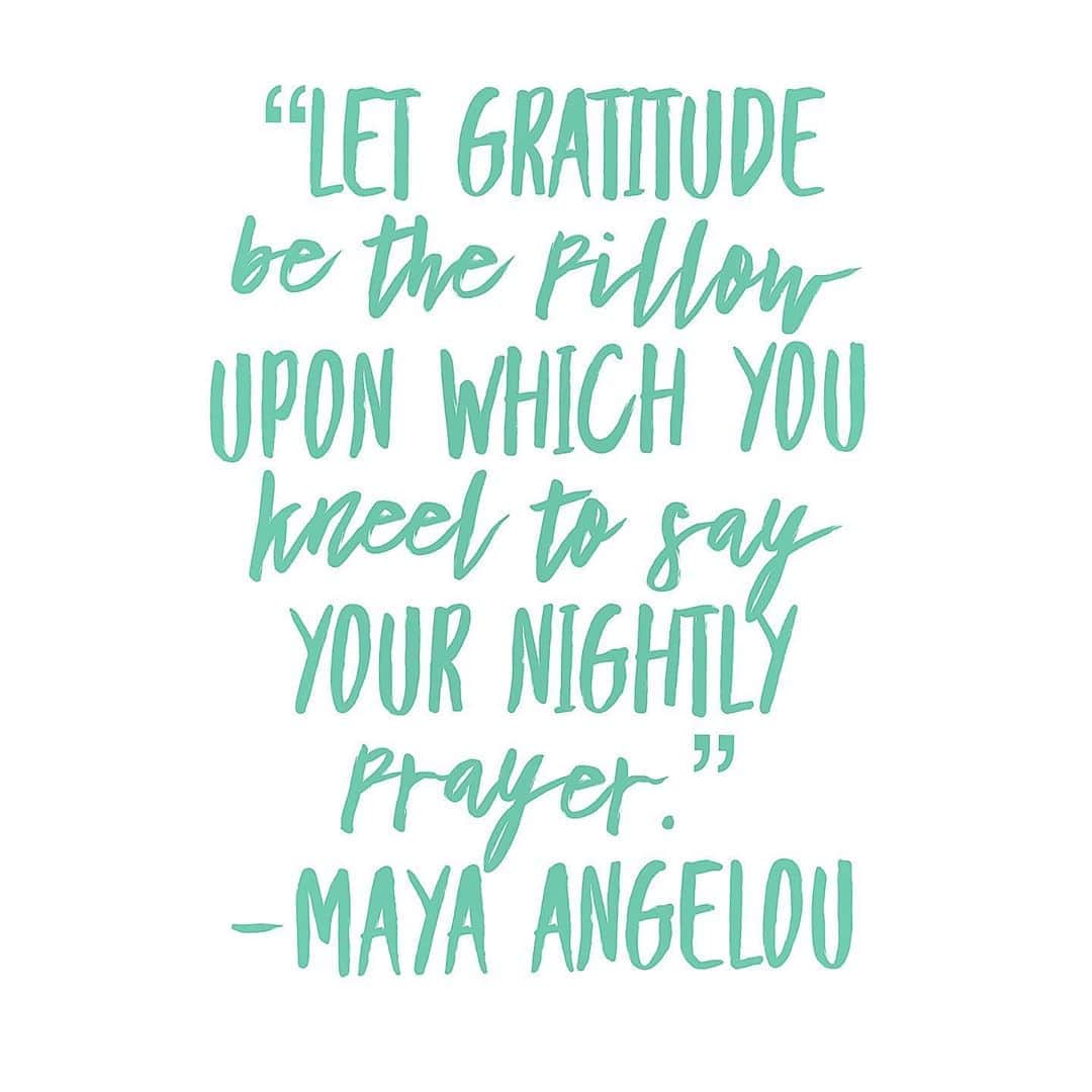 ブリアンナ・ブラウンさんのインスタグラム写真 - (ブリアンナ・ブラウンInstagram)「“Let gratitude be the pillow upon which you kneel to say your nightly prayer.” ~Maya Angelou 💜💜💜」10月11日 3時54分 - briannabrownkeen