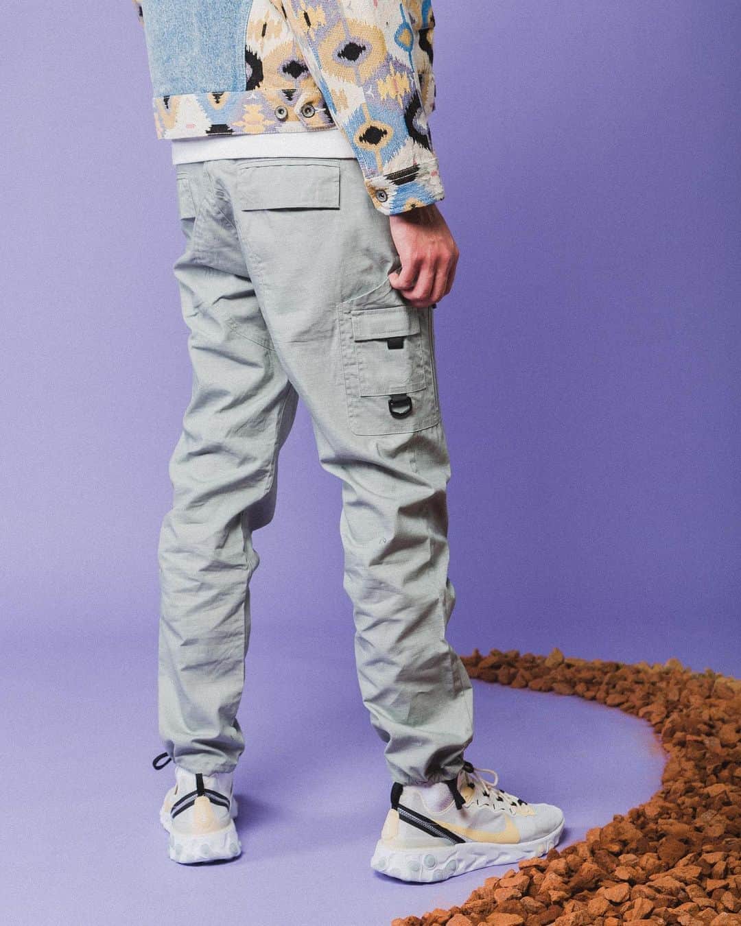 パブリッシュブランドのインスタグラム：「If you love pockets, these are the pants for you. . . . . #publishbrand #todayfortomorrow #goodvibrations」