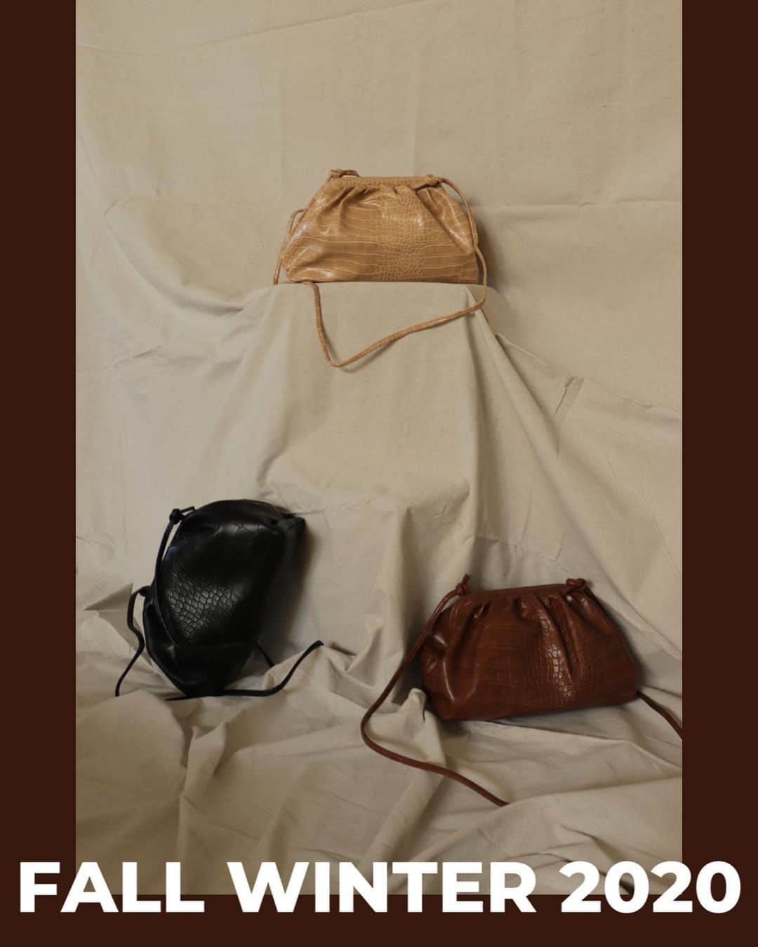 エイドリアン・バイロンさんのインスタグラム写真 - (エイドリアン・バイロンInstagram)「LA VOÛTE🔒 F/W 2020 Our @LaVoute Fall / Winter 2020 Collection is available NOW! Obsessed with so many of our bags now available in CEDAR! 🤎 might be my favorite thing EVER! Also, our Pouchettes & La Taille bags are now available in our luxury vegan croc... In Cedar, Sand & Shadow. Literally, what I’ll be wearing all fall & winter! Happy Shopping! Besos Xx」10月11日 3時58分 - adriennebailon