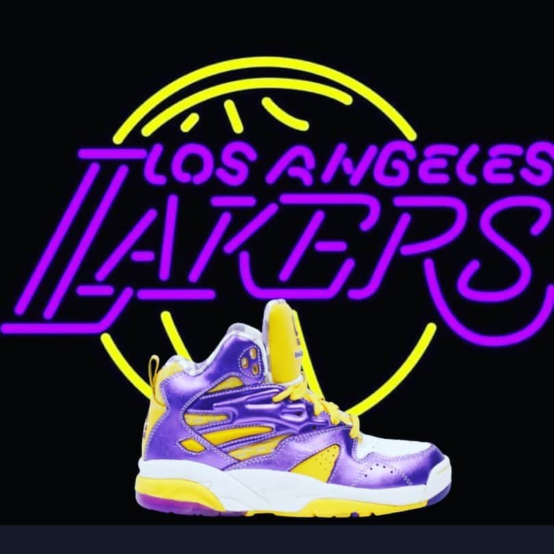 のインスタグラム：「The Lakers may have lost last night, but we know they can pull a W on Sunday! #LAstrong #representingLA #GoLakersGo #mambaforever #lagear」