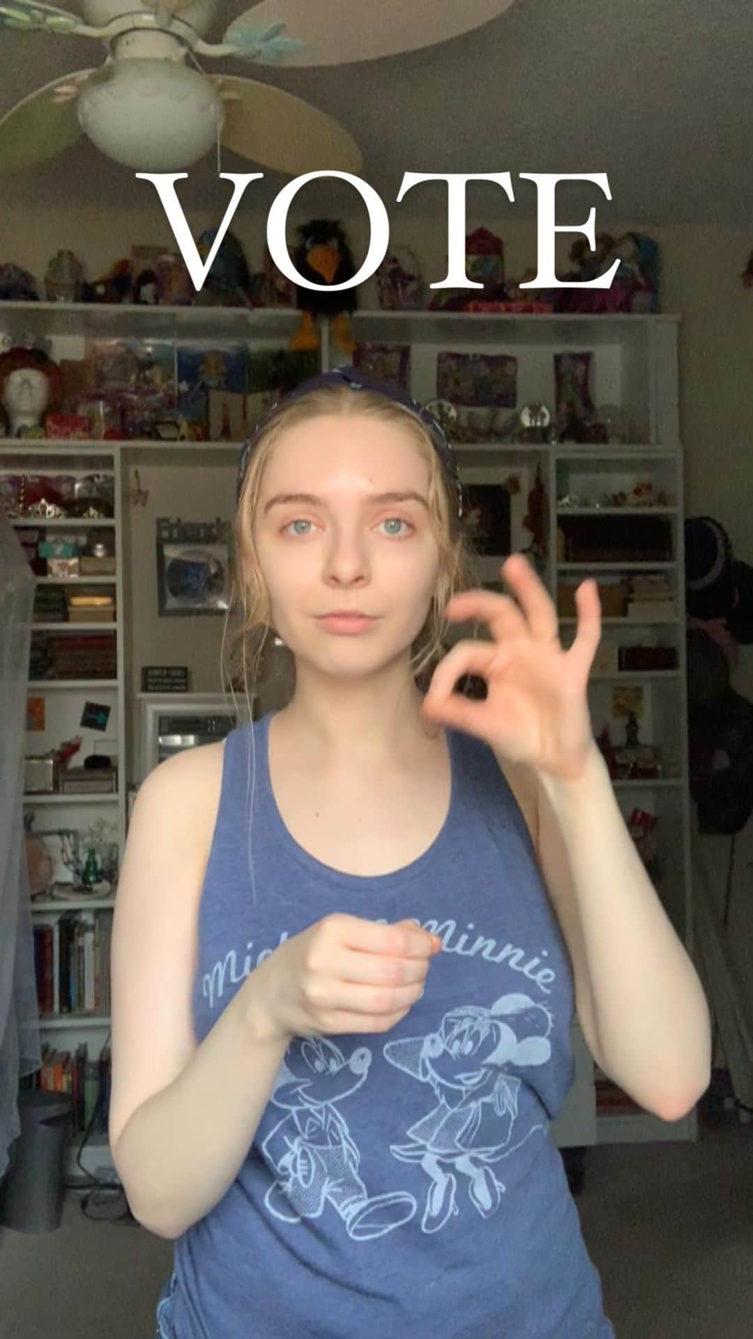 のインスタグラム：「VOTE #helenreddy #asl #vote #singing #music #cover」