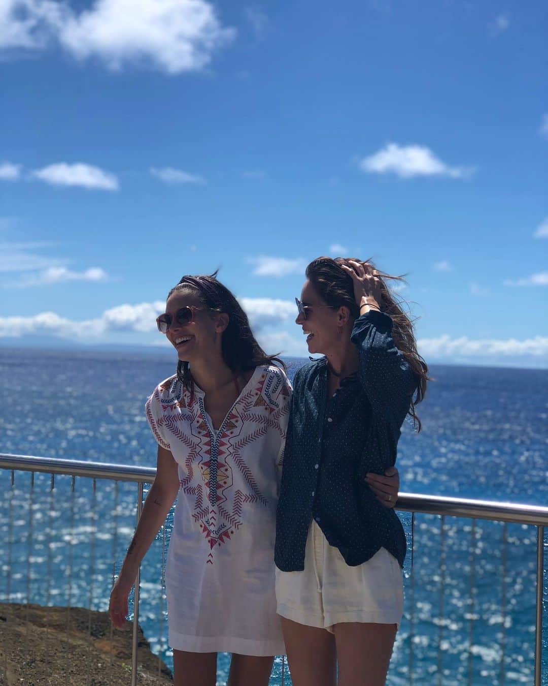 マチルダ・ルッツのインスタグラム：「Always together, even when far. I love you beautiful soul, wish I could celebrate YOU with you. Keep shining like you do, keep smiling, wishing you that all your dreams come true. Happy birthday @marcelasilvestri 💙」