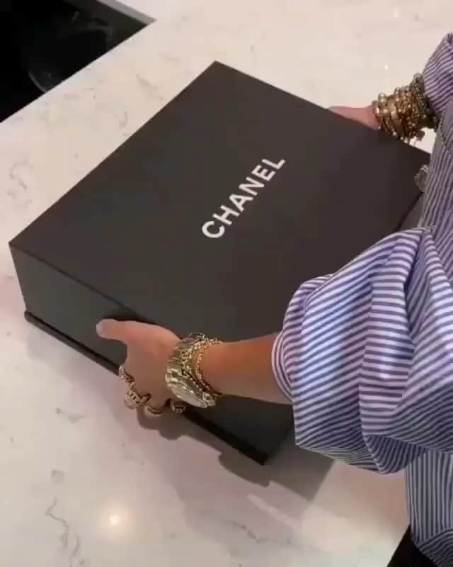 のインスタグラム：「Yes or No ? 😍😍😍」