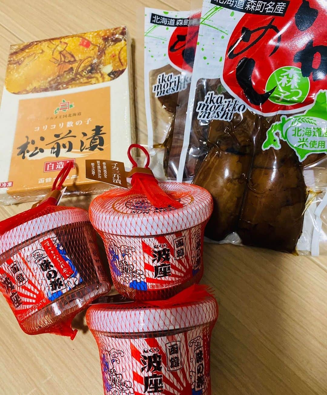 石塚もえのインスタグラム：「母がお土産買ってきてくれました〜😍  #北海道#お土産 #Instagram#ミスコン#ミス東北学院」