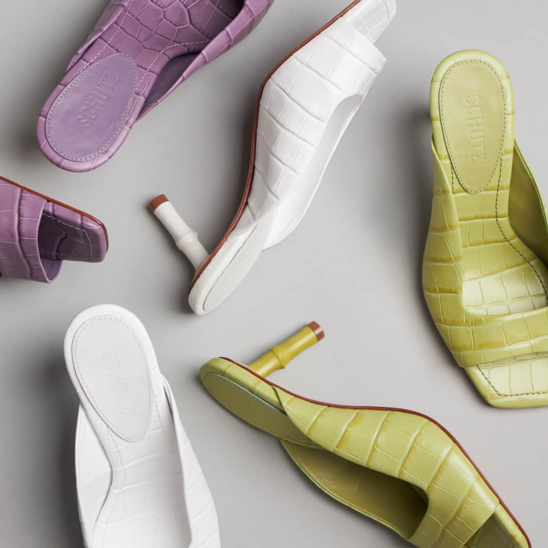 Schutzのインスタグラム：「SCHUTZ NATURAL WEEKEND - CHOOSE YOUR FAVORITE #newin #schutznatural」