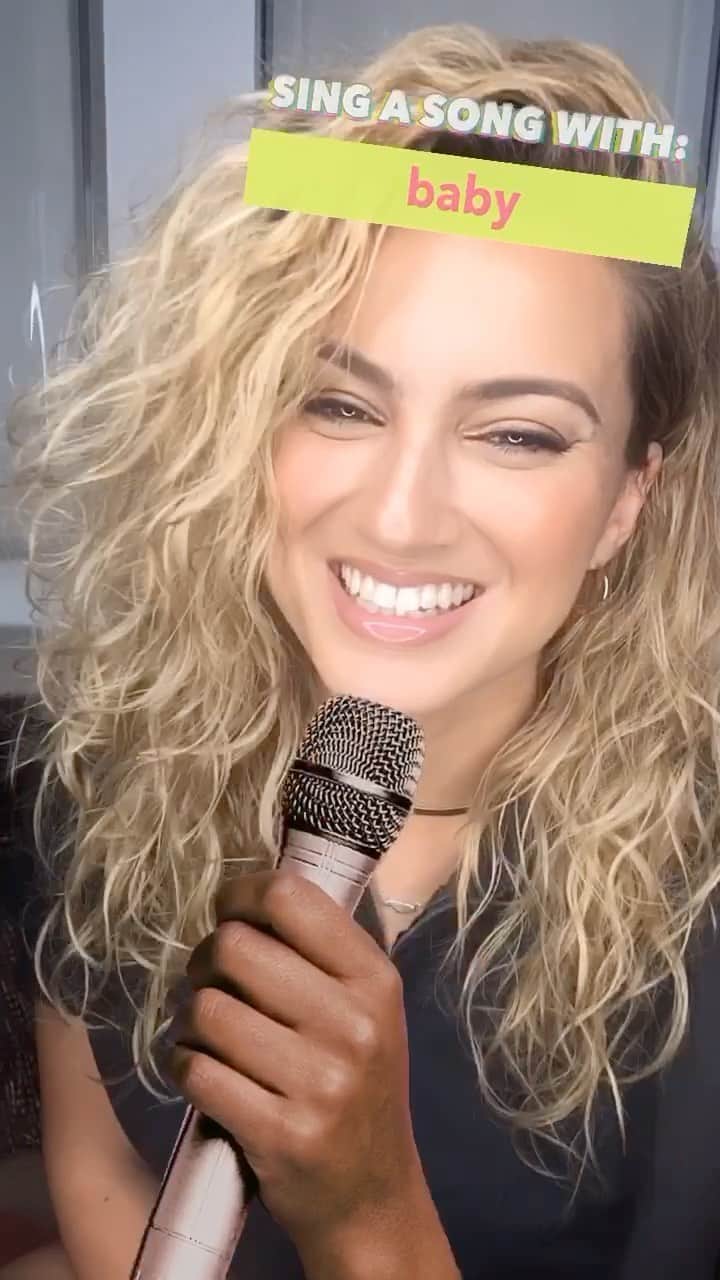 トーライ・ケリーのインスタグラム：「clearly had no fun at all with this filter」