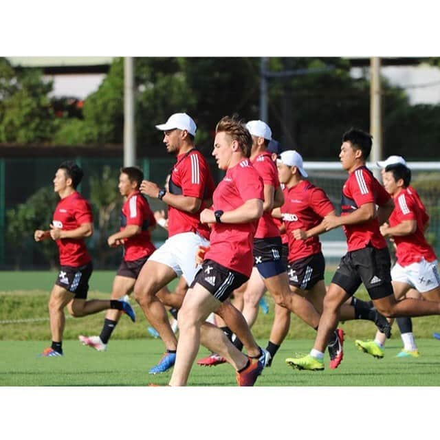 ラファエレ・ティモシーのインスタグラム：「Good to be back with the Brothers. Week 1 ✅ looking forward to week 2 😆 #preseason」