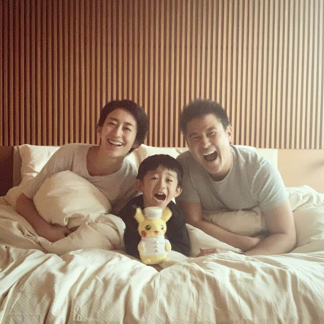 小堀ケネスさんのインスタグラム写真 - (小堀ケネスInstagram)「Had some family time at the Peninsula Hotel Tokyo this weekend!  Thank You for the amazing hospitality!😊  今週末はPeninsula Hotel Tokyoで家族の時間。😁 素敵な部屋、美味しいご飯と最高なホスピタリティで家族大満足！  @thepeninsulatokyo   #theeightlovesofthepeninsulatokyo」10月11日 9時40分 - kenkob0903