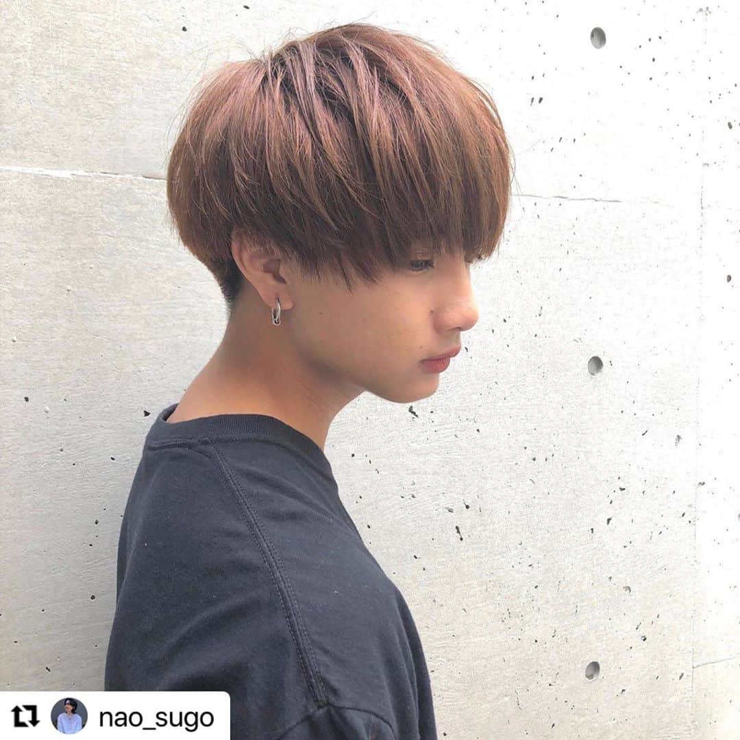 Hairsalon BREEN Tokyoのインスタグラム：「【前下がりマッシュ】 ワックスを付けなくてもキマる 髪型はこれです✌️ 前下がりで切っているので自然と ノーセットでも動きます👌 . ご予約はDMもしくは ホットペッパーからお待ちしてます✉」