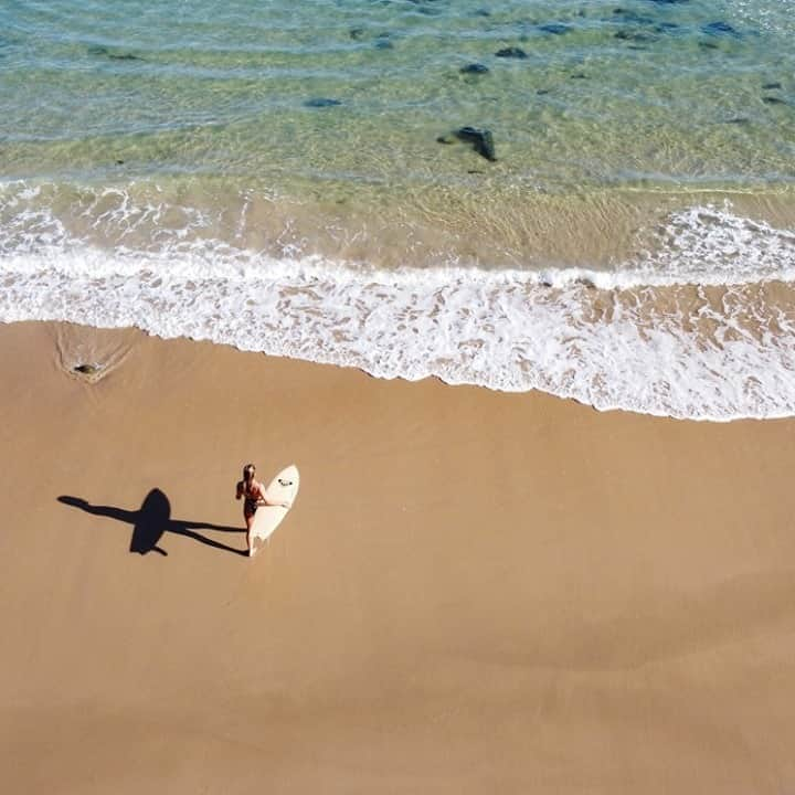 ロキシーさんのインスタグラム写真 - (ロキシーInstagram)「The view from above with @elliamaisurf 📷@letmesea」10月11日 10時00分 - roxy