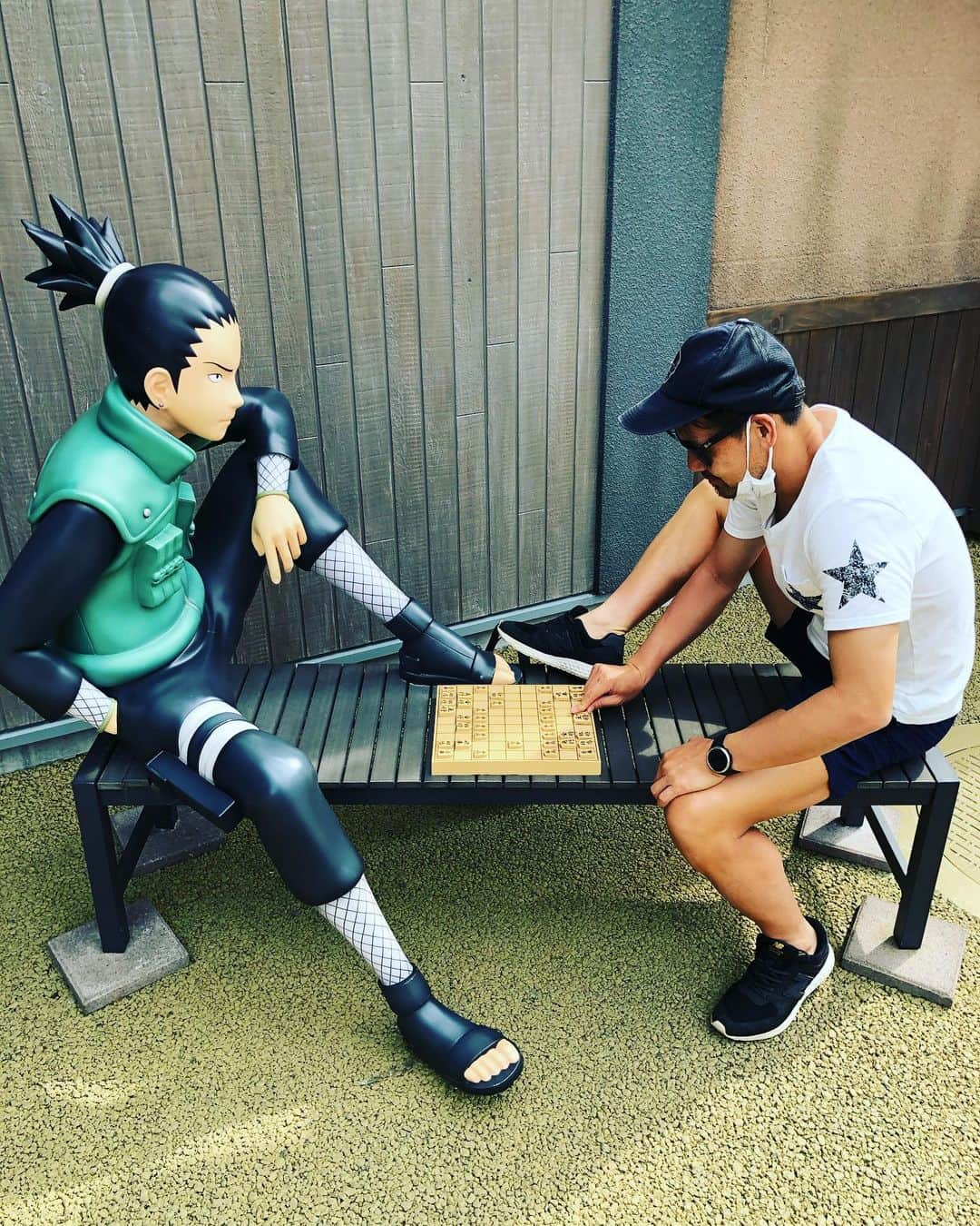 松井大輔さんのインスタグラム写真 - (松井大輔Instagram)「将棋 藤井聡太さん  #naruto  #shikamaru  #manga  #将棋 #相手の先を読む #組み立てる #作戦 #藤井聡太 #藤井聡太七段  #soccer #と似てる？ #style #松井大輔4段 #王手」10月11日 19時40分 - matsuidaisuke_official