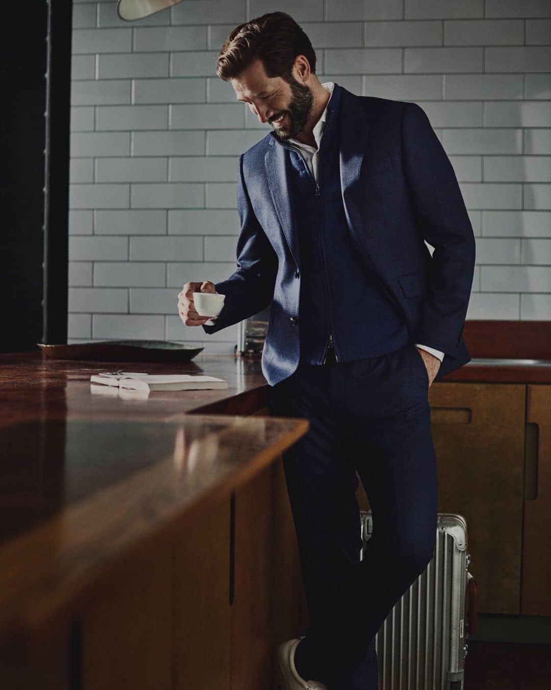 ハケットのインスタグラム：「Working from home style, done right. For the perfect blend of smart and casual, shop our new collection today. #STAYHackett」