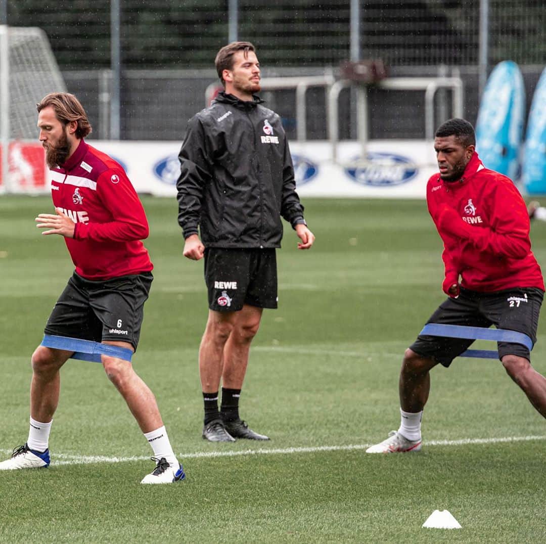 のインスタグラム：「Finally back bro 🔥💪🏻 @anthonymodeste27 @fckoeln  #friends #together #fun #healthy #effzeh #training #fc #köln #cologne #proud #blessed #positivevibes #mh6 #liebedeinestadt」