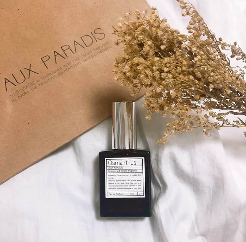 のインスタグラム：「. . @aux_paradis . . 金木犀の香り✨✨ . #present #osmanbey #auxparadis」