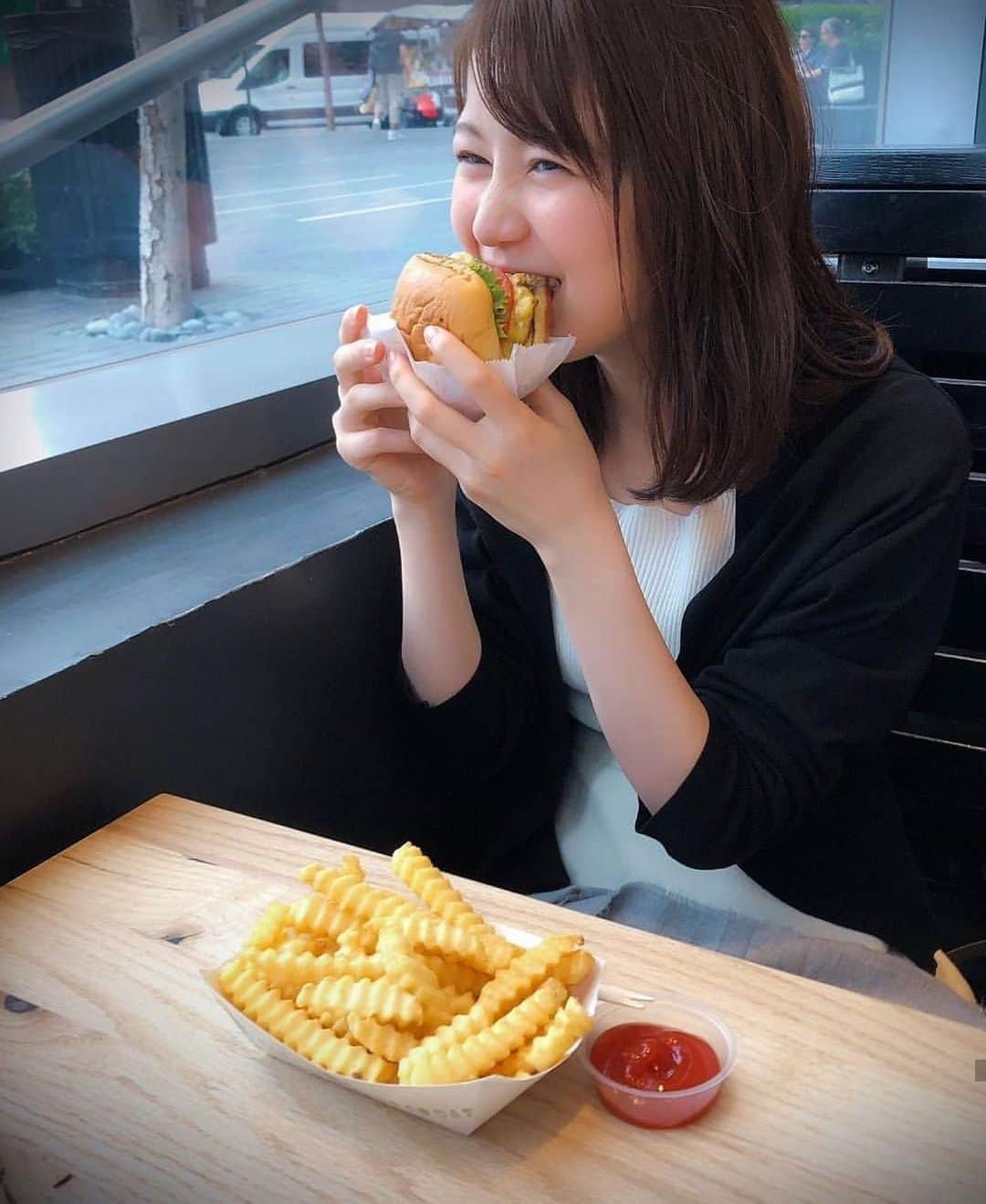 生田絵梨花ファンのインスタグラム：「🇩🇪 #乃木坂46﻿ #生田絵梨花﻿ #いくちゃん﻿ #超絶可愛いいくちゃん﻿ #乃木坂好きな人と繋がりたい﻿ ﻿#ikutaerika #nogizaka46  #ikuchan  ﻿ 🥺可愛いね🥺」