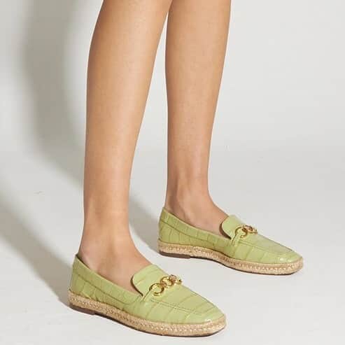 Schutzのインスタグラム：「SCHUTZ NATURAL WEEKEND - SHOP NOW ❤️ #schutznatural」