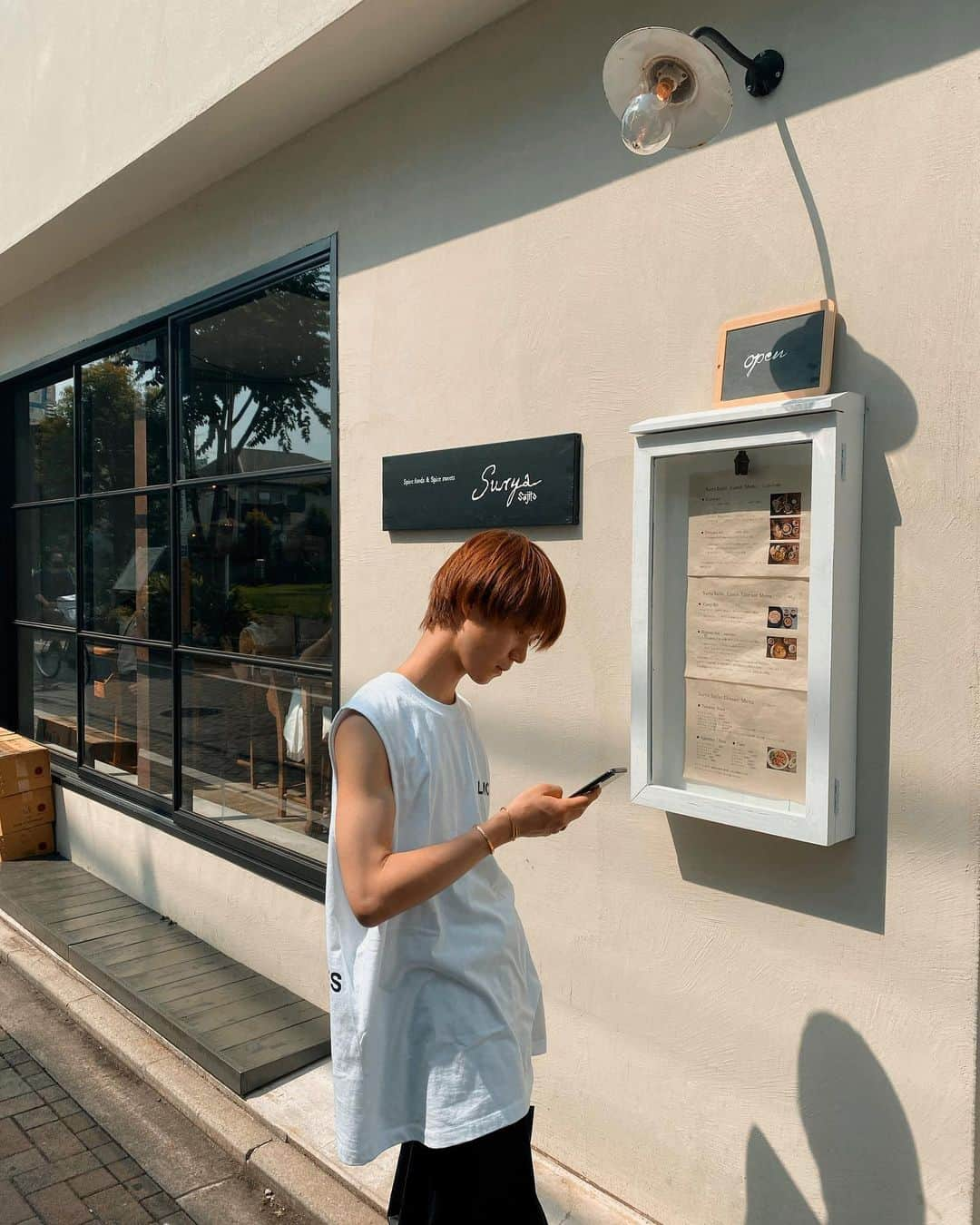 小越勇輝さんのインスタグラム写真 - (小越勇輝Instagram)「今日は日曜日だった。  人の多さで気が付いた。  明日からまた1週間が始まる。  さ、明日からに備えますか。  #ogostagram  #10月  #日曜日」10月11日 21時06分 - yuki_ogoe