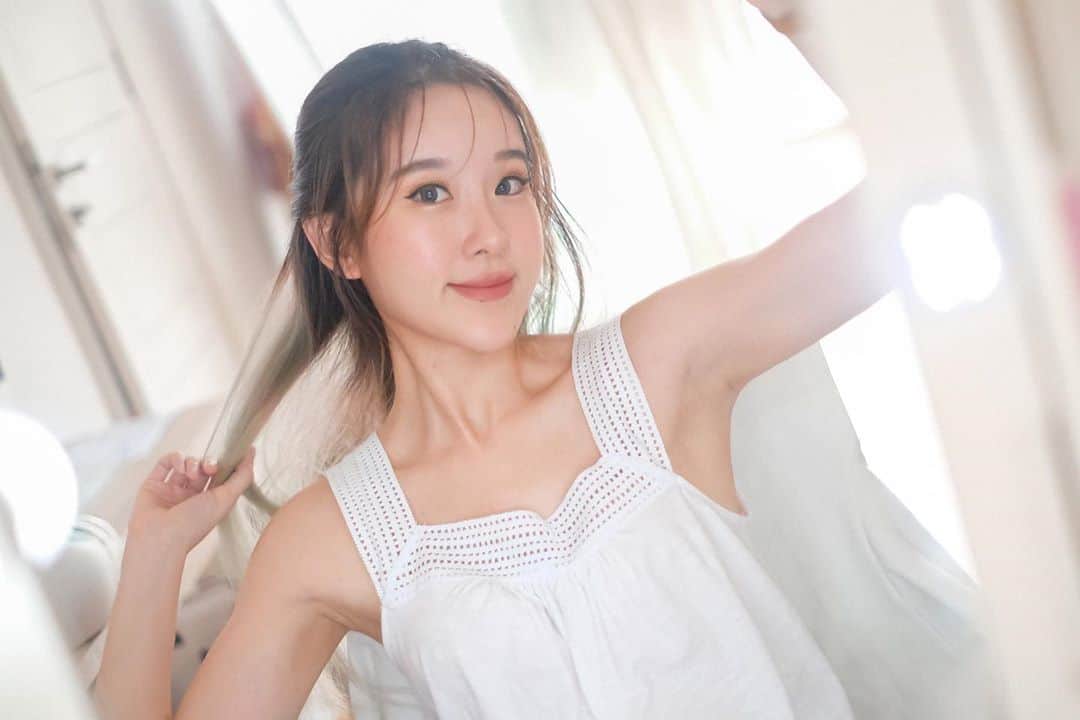 ジェシカ・ヤマダのインスタグラム：「Senyum cap tiga poni 🙂」