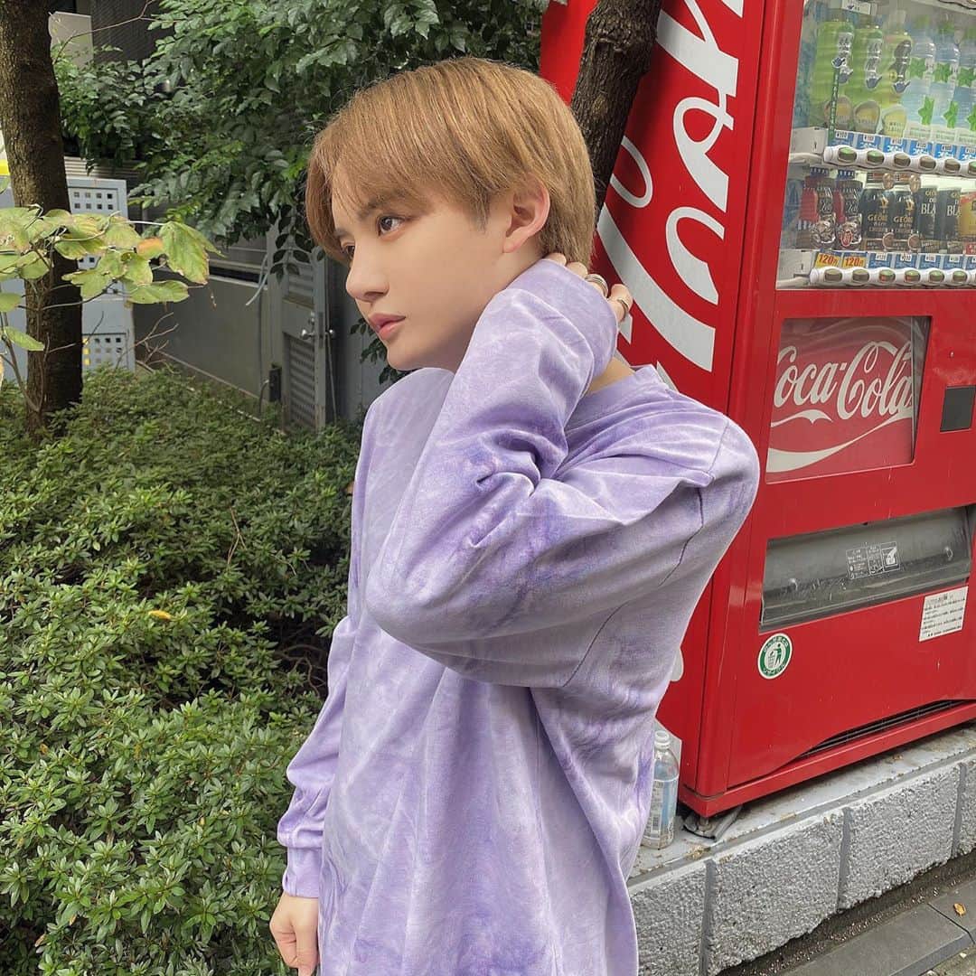 やっぴのインスタグラム：「🤍💜」