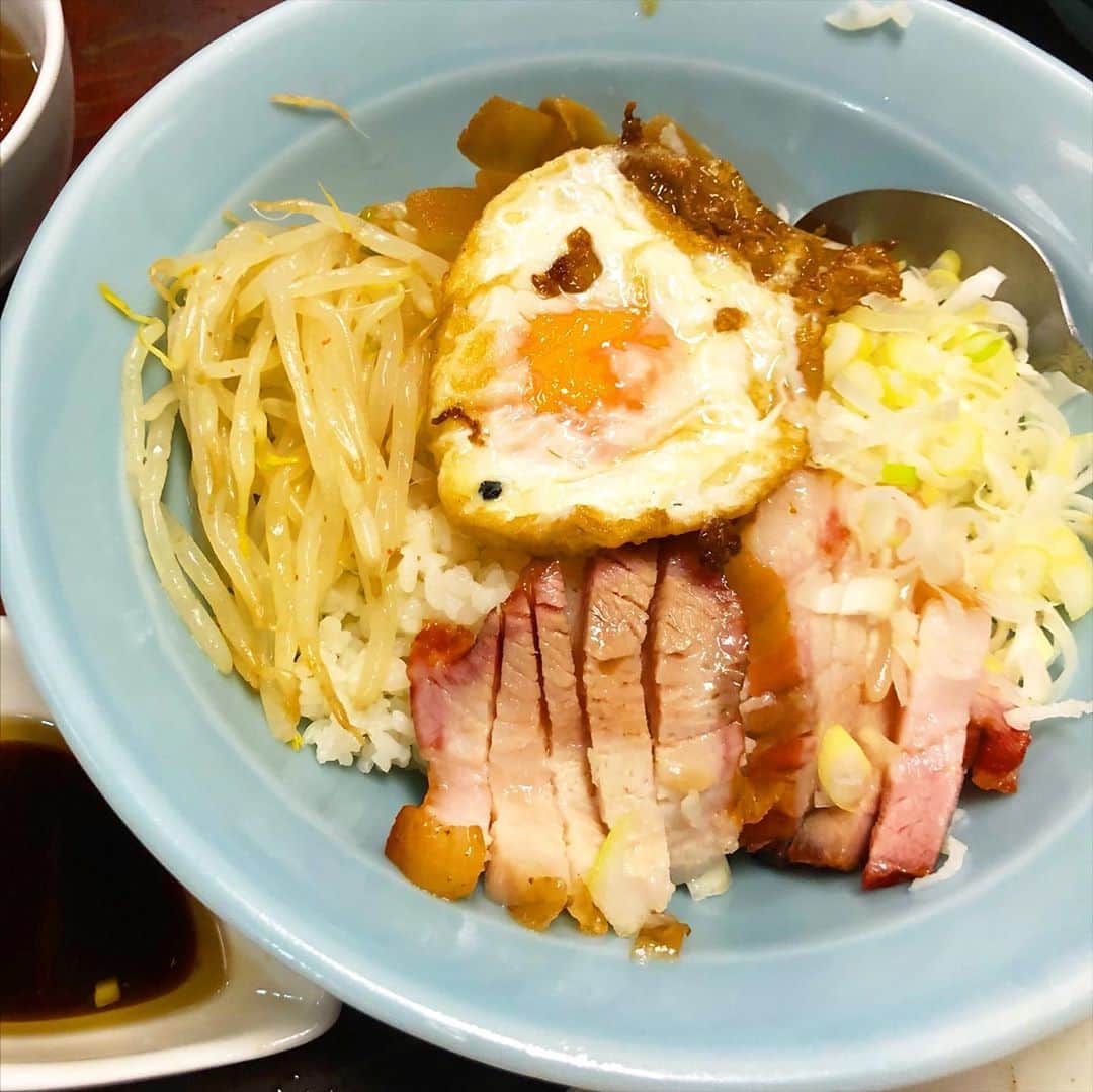 小宮山雄飛のグルメインスタ