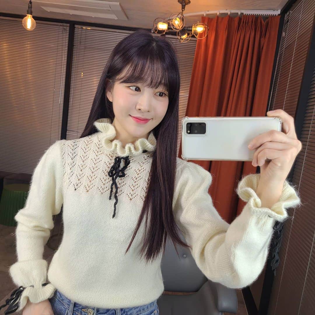 ユジョンのインスタグラム：「🤍🤍」