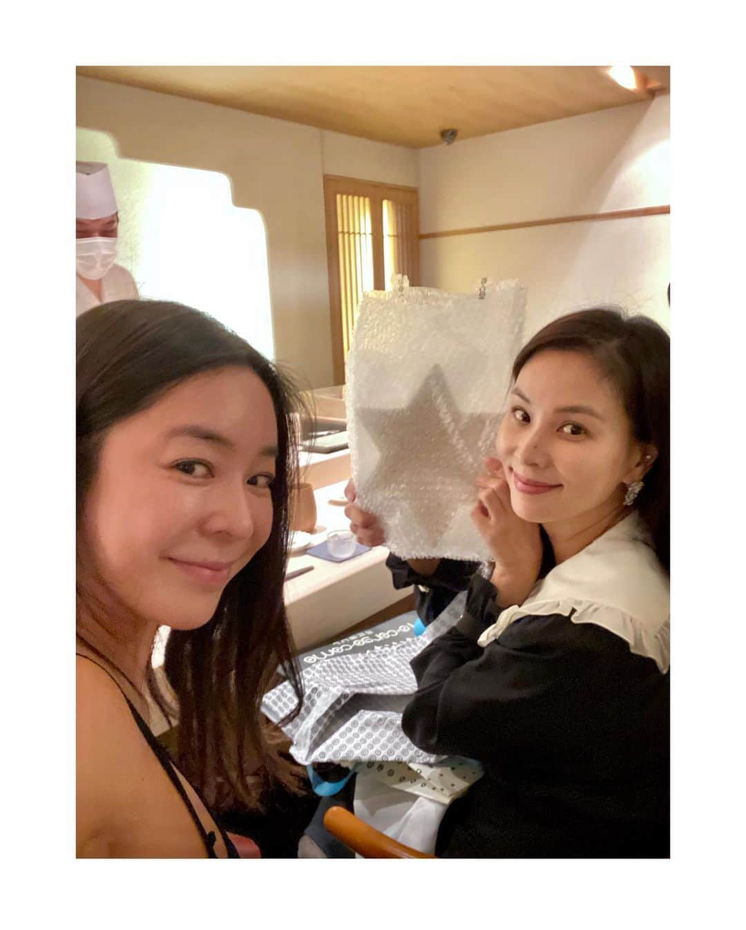 コ・ソヨンさんのインスタグラム写真 - (コ・ソヨンInstagram)「lovely friends🧡」10月11日 14時45分 - kosoyoung_official