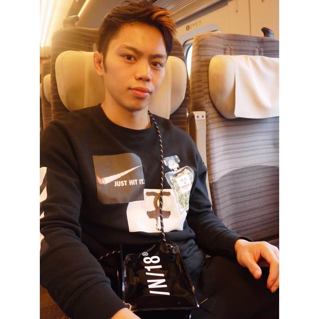 不可思のインスタグラム：「久しぶりに温泉行ってきます  Sacoche bag @ground_n_ace  #groundnace #ground_n_ace #グランダンエース」