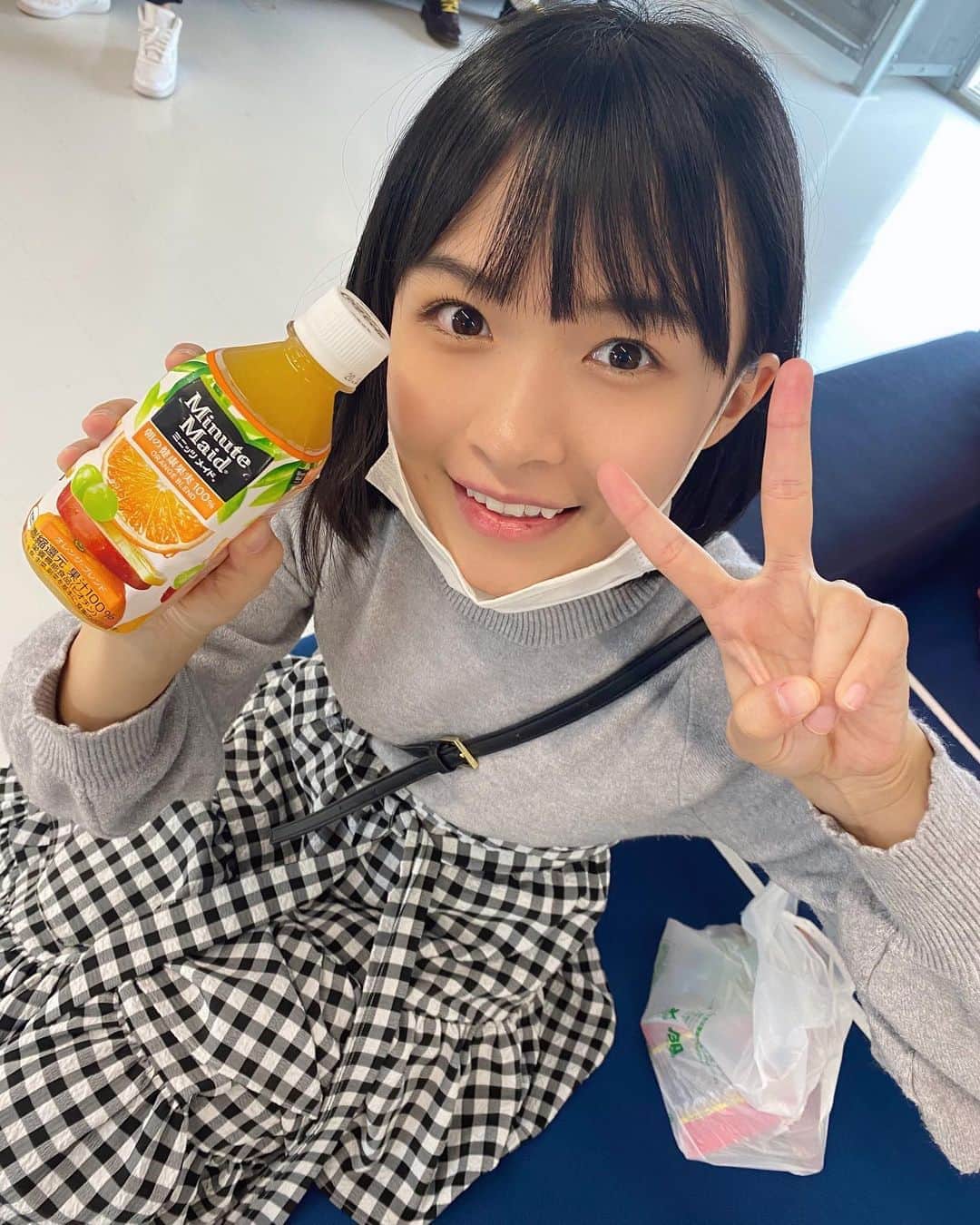 百川晴香さんのインスタグラム写真 - (百川晴香Instagram)「今からお仕事で旅立ちます✈️またね東京✈️ #japanesegirl #cute #followｍe」10月11日 14時55分 - momokawaharuka