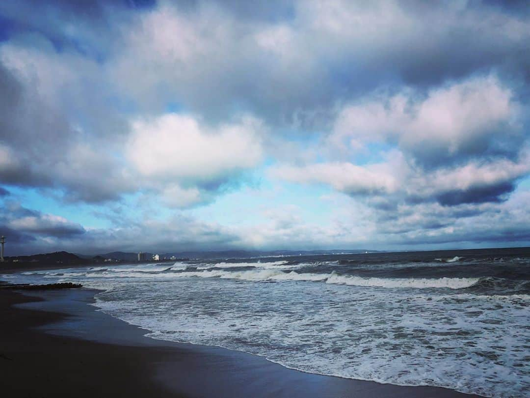 飯沼誠司さんのインスタグラム写真 - (飯沼誠司Instagram)「not so bad... #typhoon  #wave #training #paddleboard」10月11日 15時20分 - seiji_iinuma