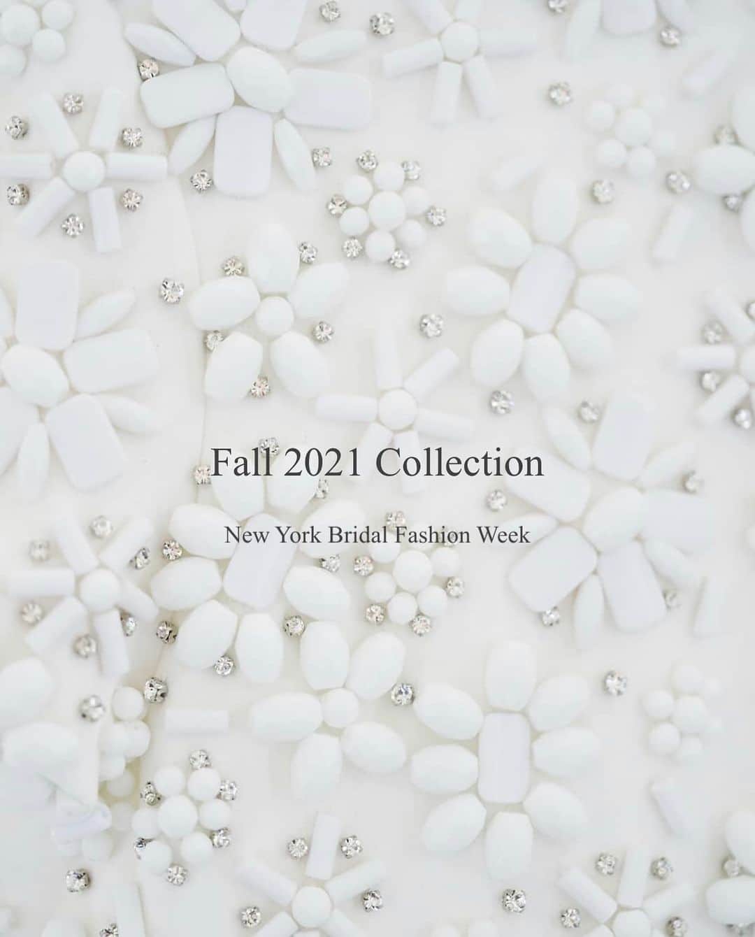 JUNOのインスタグラム：「New York Bridal Fashion Week﻿ Fall 2020 Collection﻿ ﻿ 日本の花嫁様へ﻿ New Collectionのドレスや トレンドについて﻿お届けいたします﻿ ﻿ ﻿ アトリエを訪問して﻿ 直接コレクションに触れることは﻿ まだ出来ませんが﻿ ﻿ 沢山のブランドから オンラインで﻿ コレクションの特徴やドレスの魅力を﻿ 伝えてもらっています﻿ ﻿ ときめきや ワクワクする気持ちを﻿ お届けできます様に﻿ ﻿ Photo from “Viktor & Rolf mariage”﻿ ﻿ #inesdisanto﻿ #MARCHESA﻿ #antonioriva﻿ #naeemkhan﻿ #inmaculada﻿ #kennethpool﻿ #zacposen﻿ #juno﻿ #junowedding﻿ #wedding﻿ #weddingdress﻿ #viktorandrolf ﻿ #lenamedoyeff ﻿ #ジュノ﻿ #ウエディング﻿ #ウェディング﻿ #ウエディングドレス﻿ #ウェディングドレス﻿ #ドレス﻿ #プレ花嫁﻿ #2020冬婚﻿ #2020秋婚﻿ #福岡花嫁﻿ #東京花嫁﻿ #九州花嫁﻿ #関東花嫁」