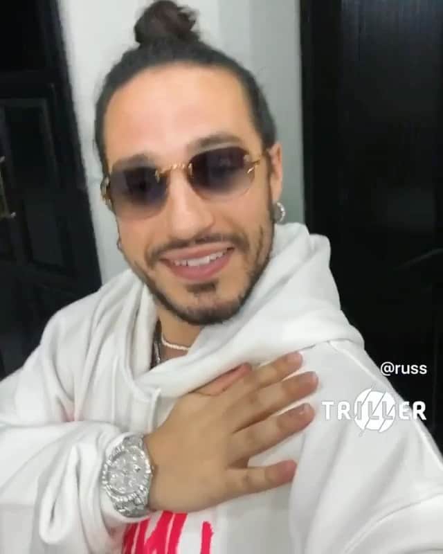 ファンクマスター・フレックスのインスタグラム：「This joint cranking! @Russ this song Thumping!」