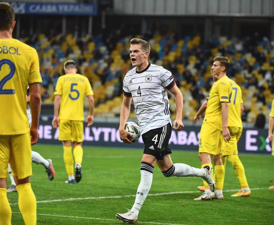 マティアス・ギンターのインスタグラム：「Drei Punkte ✅ Weiter geht‘s 🇩🇪💪🏼 #nationsleague」