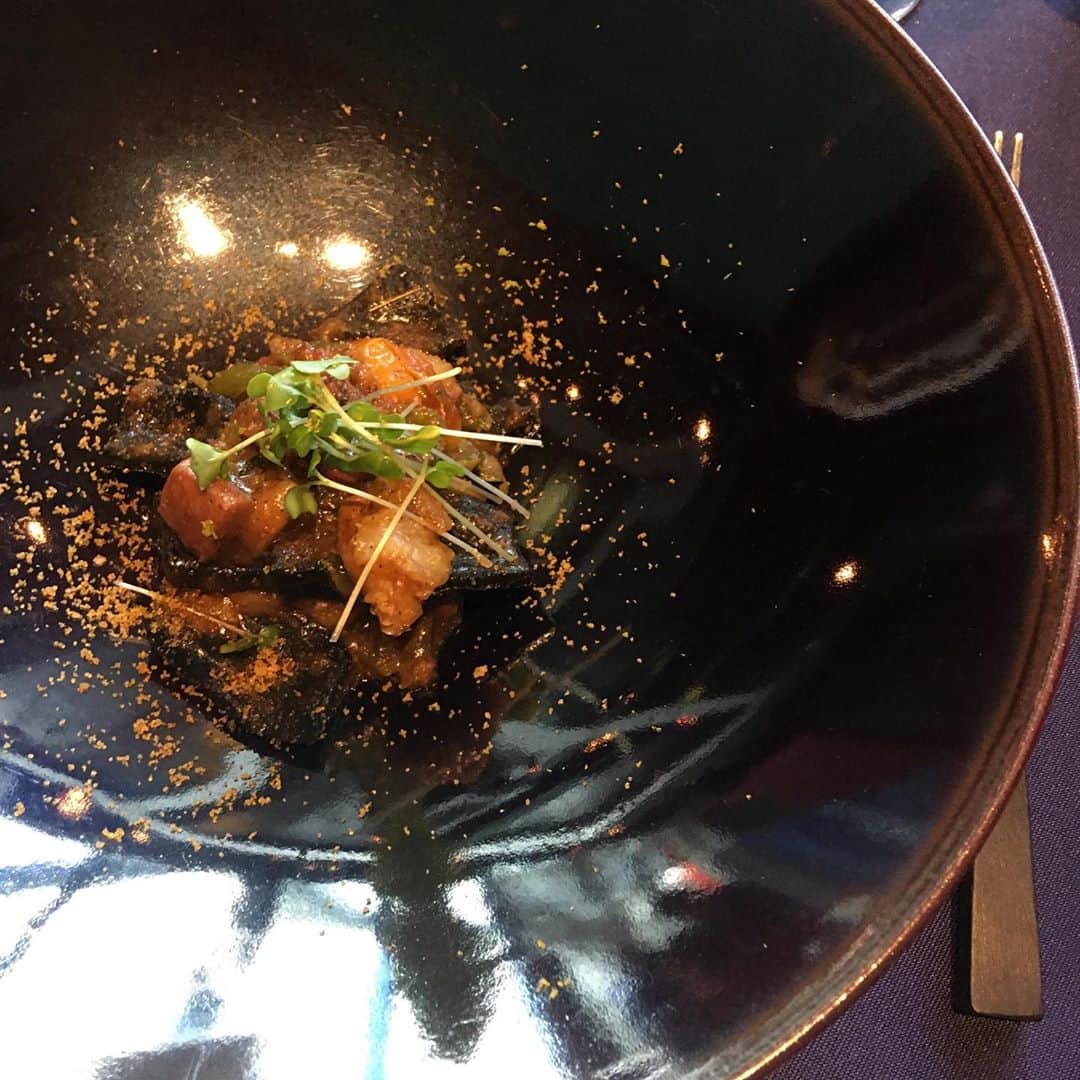 増山敬子さんのインスタグラム写真 - (増山敬子Instagram)「お皿に盛り付けられたお料理が美しくて、お食事をゆっくり味わいながら楽しめる時間が有り難いっ🥺 家だとバタバタしてるしいつも似た料理ばかりだから、たまの外食が幸せtimeです😋 #haregastronomia」10月11日 17時02分 - keikomasuyama