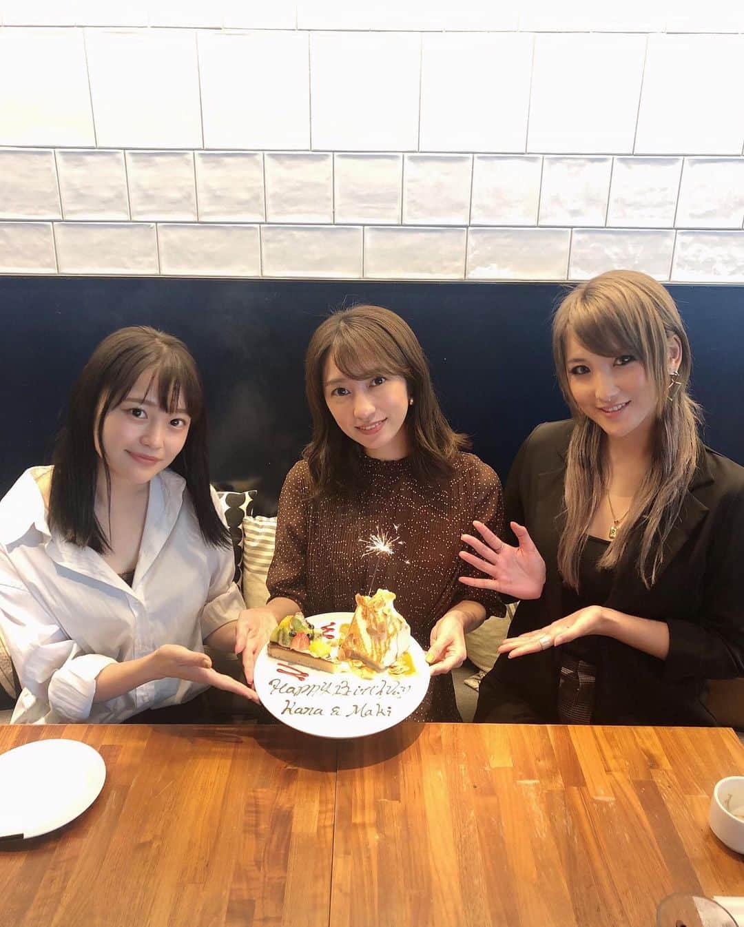 福見真紀さんのインスタグラム写真 - (福見真紀Instagram)「瀬口さんと共通のお友達のリサさんと三人でランチしたんだけどサプライズでお誕生日のお祝いをしていただきました🥺💓 瀬口さんとは誕生日が2日違い！ リサさんありがとうございます🥰」10月11日 17時19分 - mak1ch1