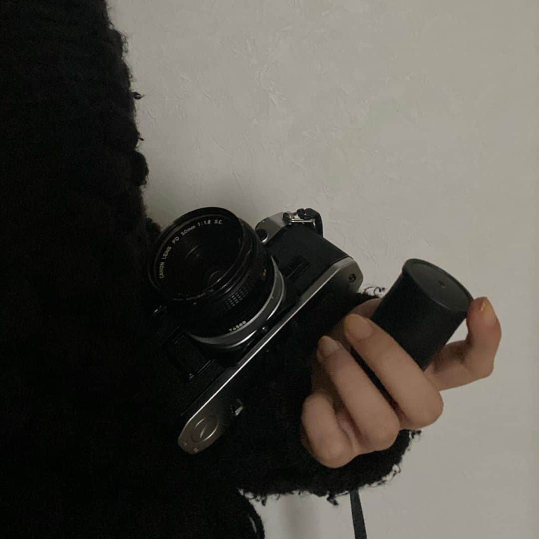 青山ケイトさんのインスタグラム写真 - (青山ケイトInstagram)「this little film camera will always be my bby」10月11日 17時34分 - aoyamakate