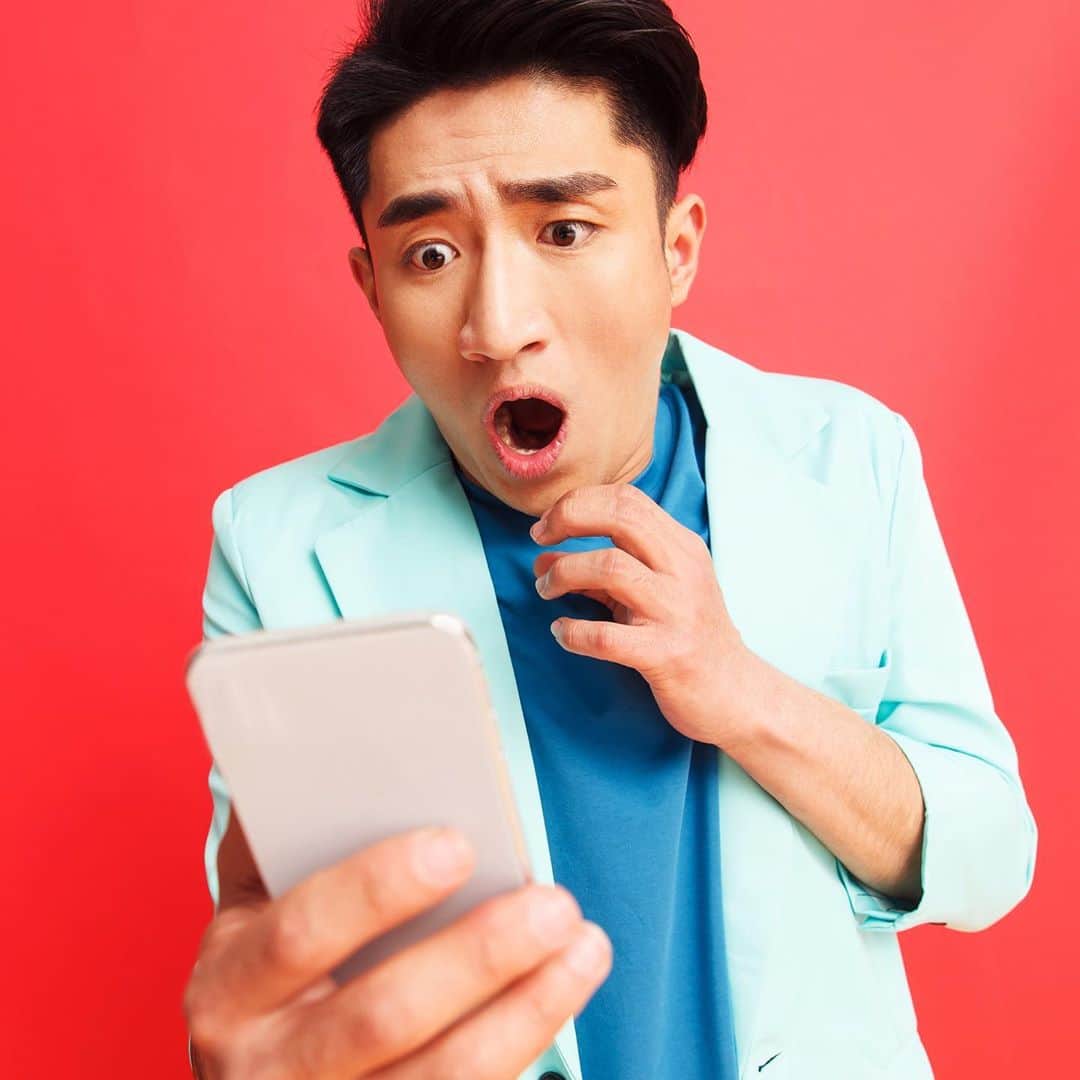 エアアジアのインスタグラム：「Are you ready for tomorrow, 12 Oct 2020? It's the airasia.com SUPER SALE! Enjoy up to 90% off storewide sale! 17 hours to go! Stay tuned! ⏰ #airasiaForEveryone」