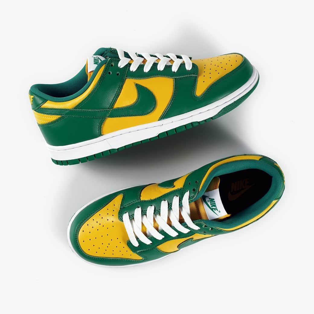 KICKS LAB. [ Tokyo/Japan ]さんのインスタグラム写真 - (KICKS LAB. [ Tokyo/Japan ]Instagram)「NIKE l "DUNK LOW SP BRAZIL" Varsity Maize/Pine Green/White l Available in Store and Online Store. #KICKSLAB #キックスラボ」10月11日 18時39分 - kickslab