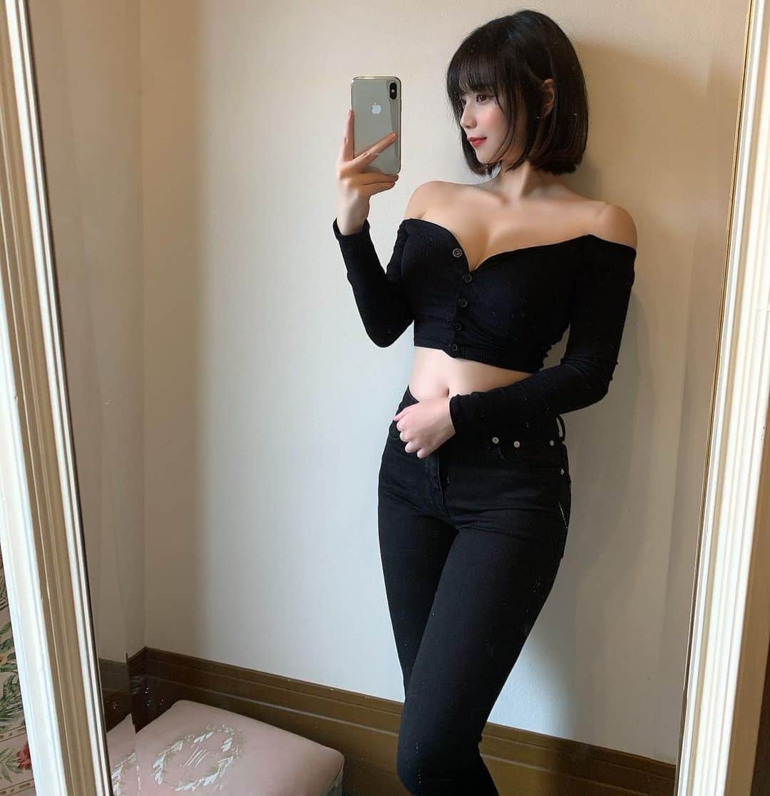 Haruのインスタグラム：「단발어때요..🥺」